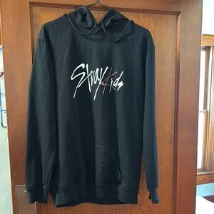 Black Graphic Pullover Sweatshirt